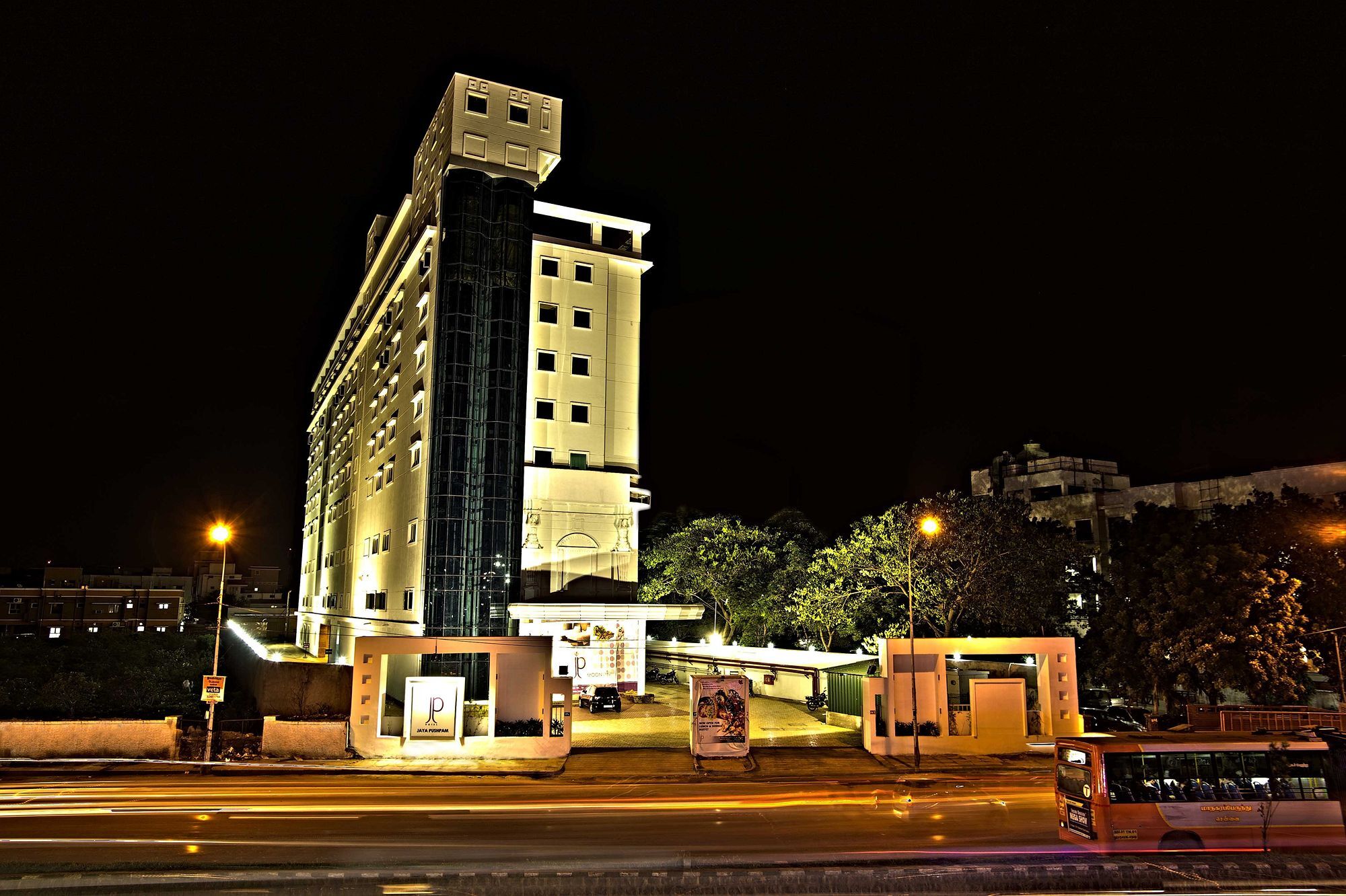 Jp Chennai Hotel Экстерьер фото